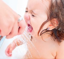 Kako osloboditi dijete straha od kupanja?