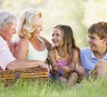 Čuvanje unučadi bakama i djedovima produžava život