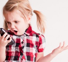 Šta trebate znati prije djeci date smartphone u ruke