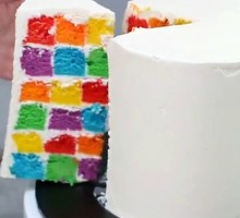 Torta duginih boja