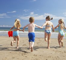 Vježbajte na plaži sa djecom