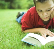 Što porodica može uraditi da bi djeca čitala tokom ljeta?