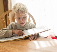 Učite dijete da čita? Kako da vam to učenje bude uživanje?