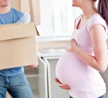 Puno je razloga zašto se trudnicama savjetuje da ne podižu teške predmete