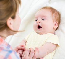 Kalendar razvoja jezika i govora od rođenja do 15 mjeseci