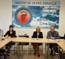Jasavić poručila da se mora raditi na podizanju nivoa usluga u porodilištima