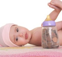 Minimalno povećan iznos naknade za roditelje novorođenčadi