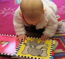 Beba i slikovnice: Šta, kada i kako?
