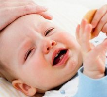 Antibiotici u terapiji crvenog grla kod bebe – da ili ne?