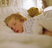 Kako uspavati dijete koje ne želi da spava po danu?