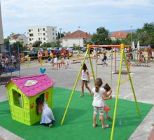 U Tivtu svečano otvoreno prvo igralište u okviru akcije Igrališta djeci