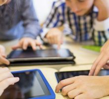 Švedska prekida digitalizaciju nastave: Zbog tableta i aplikacija djeca ne znaju da čitaju i pišu