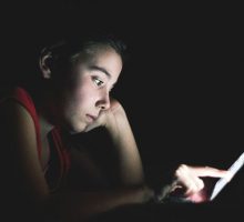 Kako da djeca budu što manje ‘online’ tokom ljetnjeg raspusta