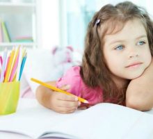 Kako podstaći intelektualni razvoj nadarene djece – smjernice za roditelje