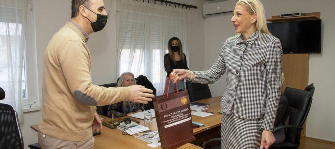 Biblioteka za slijepe donirala 34 audio publikacije vrtićima “Đina Vrbica”