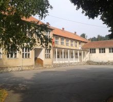 Đaci škole u Odžaku bez prevoza od februara, roditelji pozvali Ministarstvo da se hitno uključi